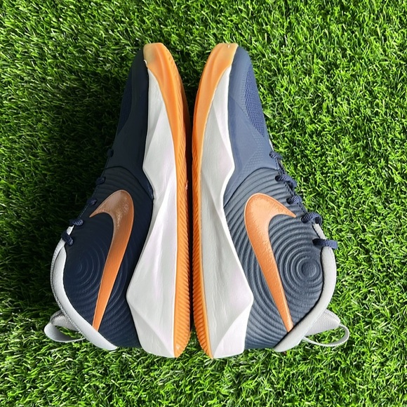 NIKE Team Hustle Basketball Sneakers size 7 youth - Picture 4 of 10